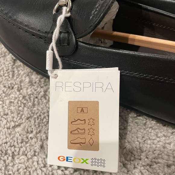 Geox Boys New Fast Slip-On Loafers Black Leather Size 3 NWT - Picture 7 of 9